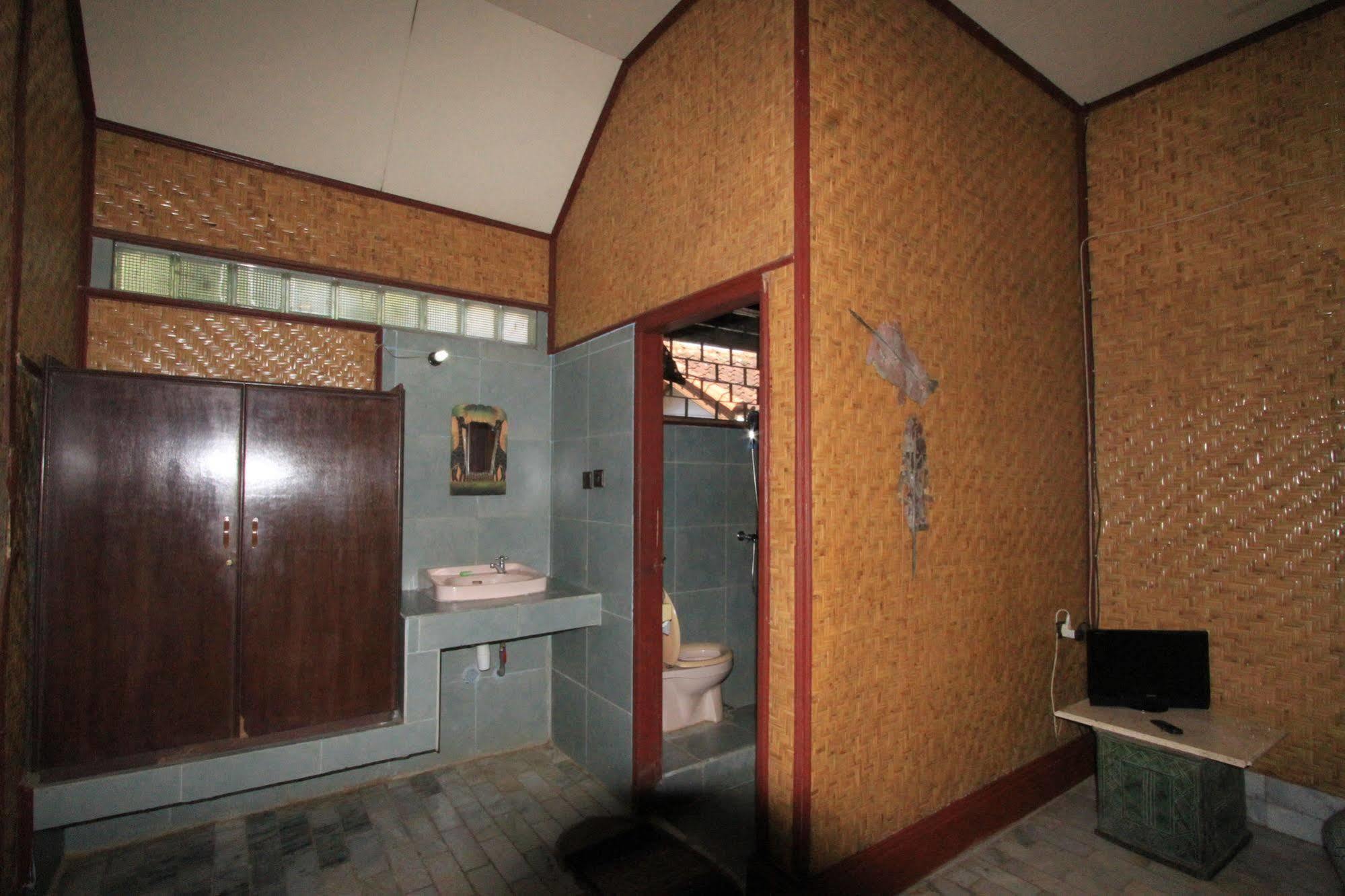 Hotel Bumi Aditya Senggigi Eksteriør billede