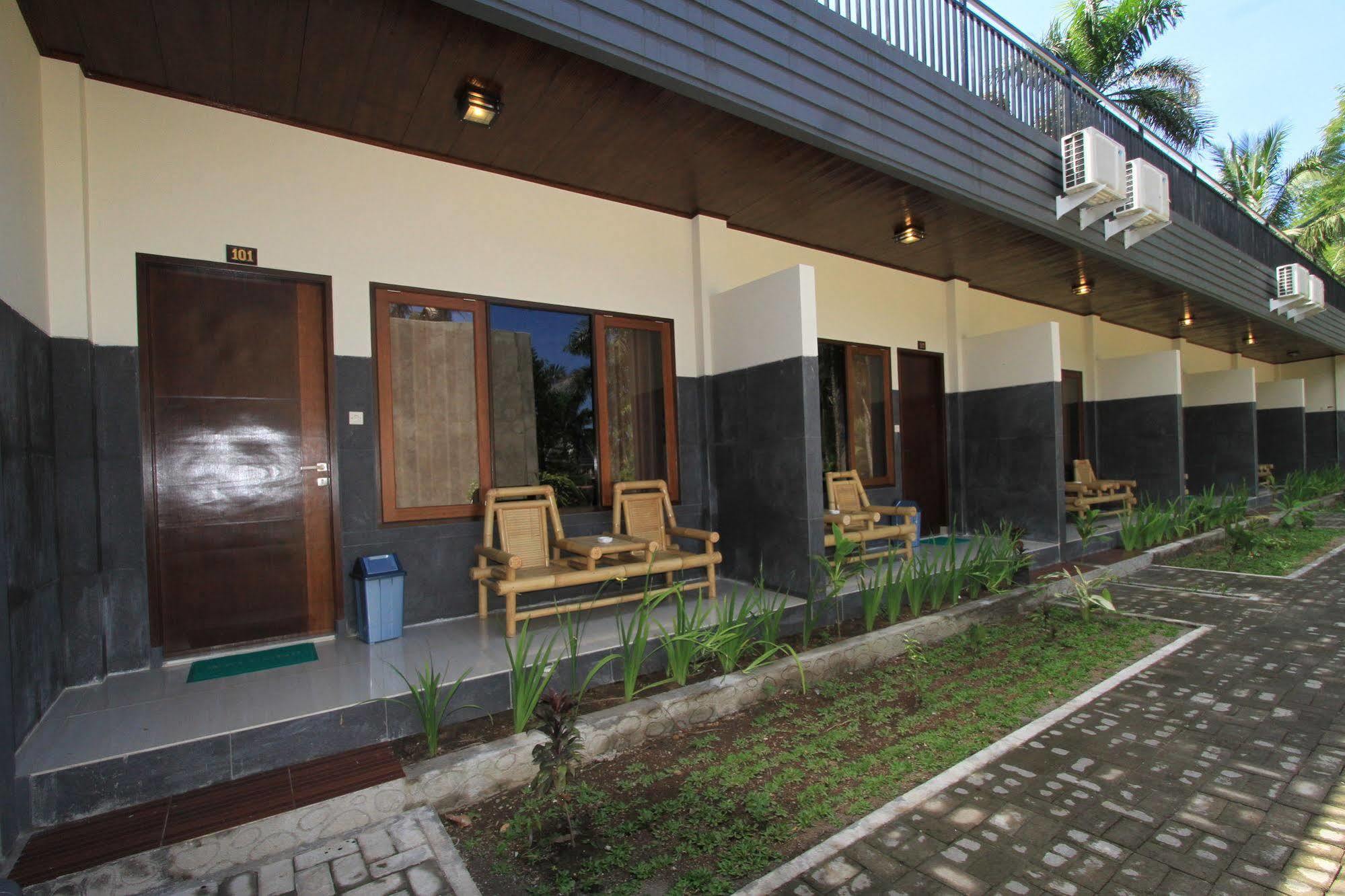Hotel Bumi Aditya Senggigi Eksteriør billede